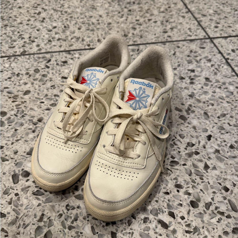 Reebok Women's Club C 85 Vintage shoes